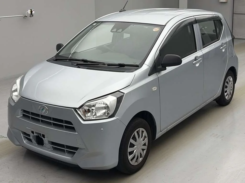 Daihatsu Mira e:S LA350S 2021